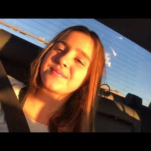 Meet your Posher, Isabel